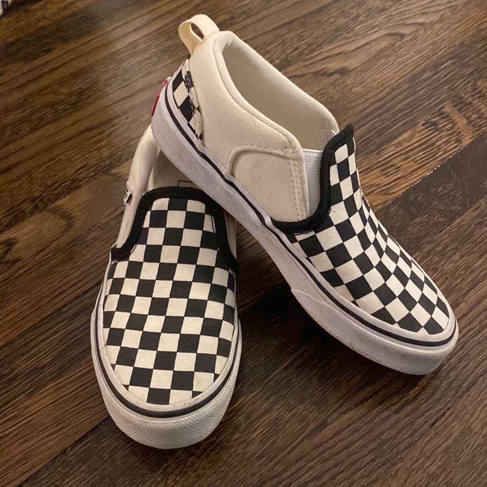 Kids checkerboard vans - great condition!